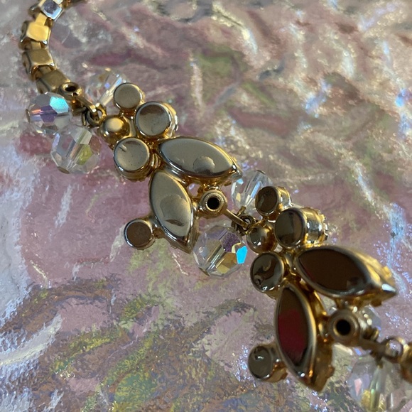 Vintage Aurora Borealis crystal cluster necklace perfect bridal piece goldtone - Picture 9 of 15